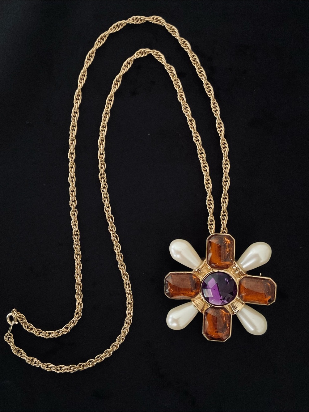 #30 Vintage Avon Nina Ricci Gold-tone Maltese Cross Brooch/ Pendant Necklace